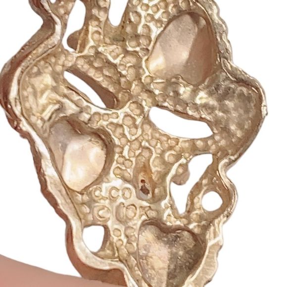 Black Hills Gold 10K Gold + Rose Gold Leaves Vine Pendant - Picture 3 of 4